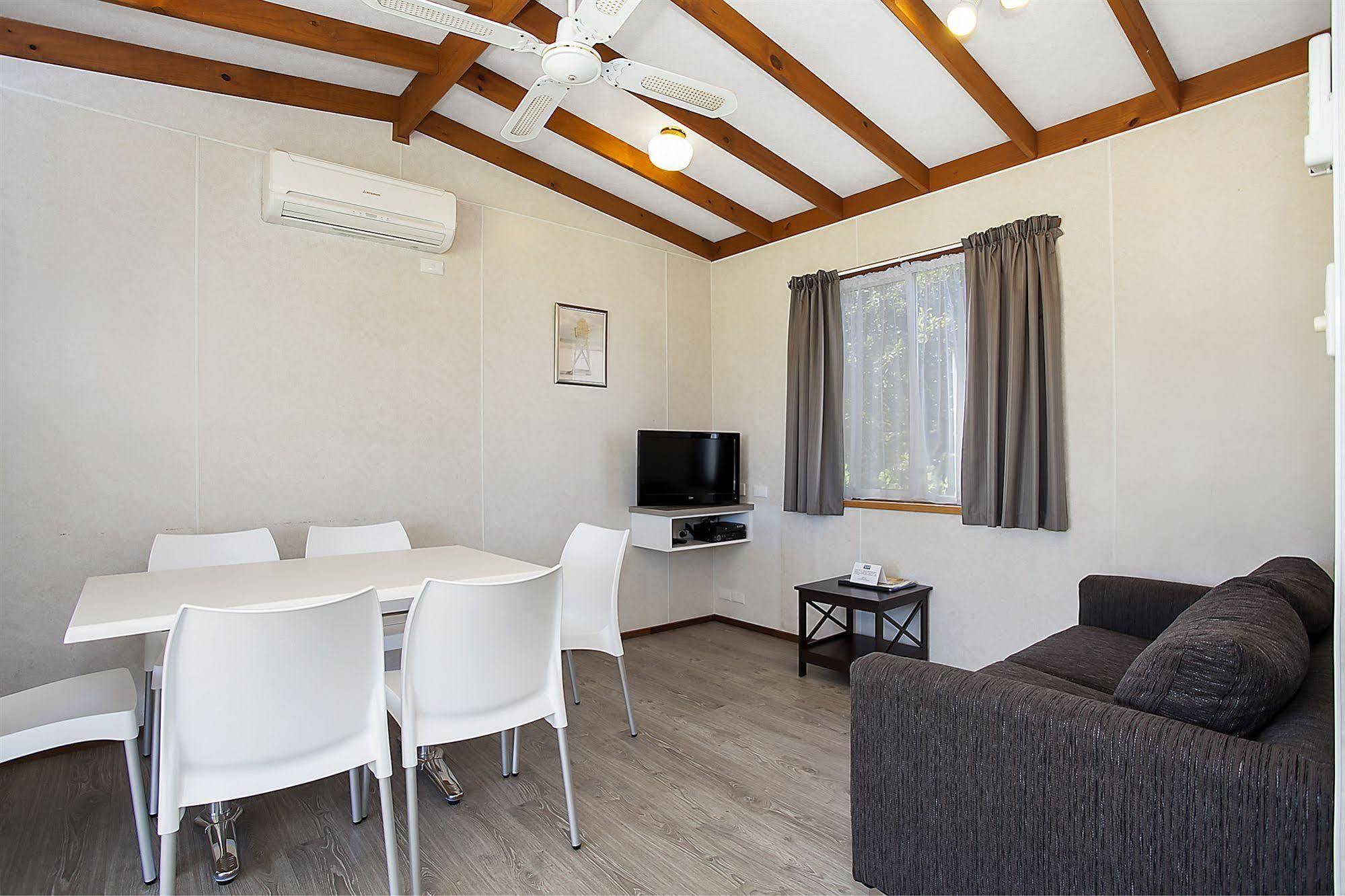 Great Ocean Road Tourist Park Hotel Peterborough Ngoại thất bức ảnh