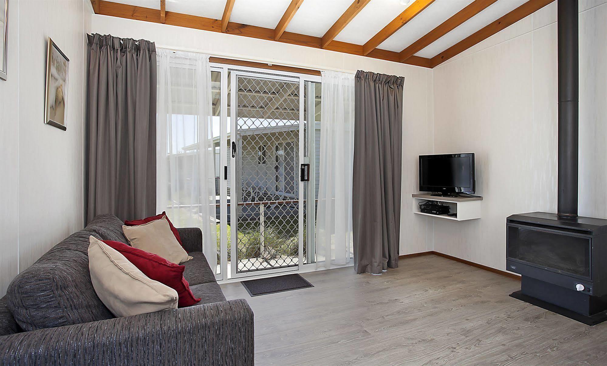 Great Ocean Road Tourist Park Hotel Peterborough Ngoại thất bức ảnh